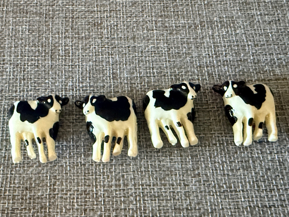 Vintage Holstein Dairy Cow Button Covers lot of 4